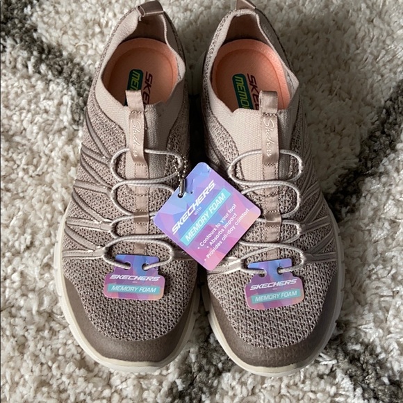 brand new skechers